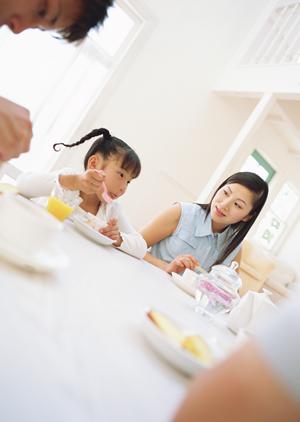 魅力満載のオーダーメイドカラードレス